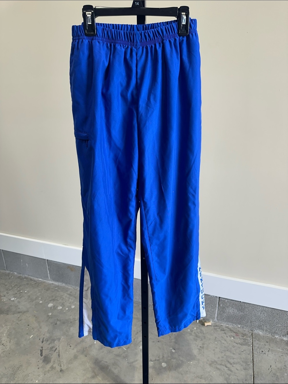 Kentucky Wildcats women’s pants size medium